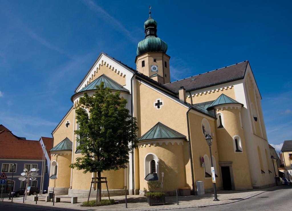Hotel Wellnesshaus Waldmünchen Exterior foto